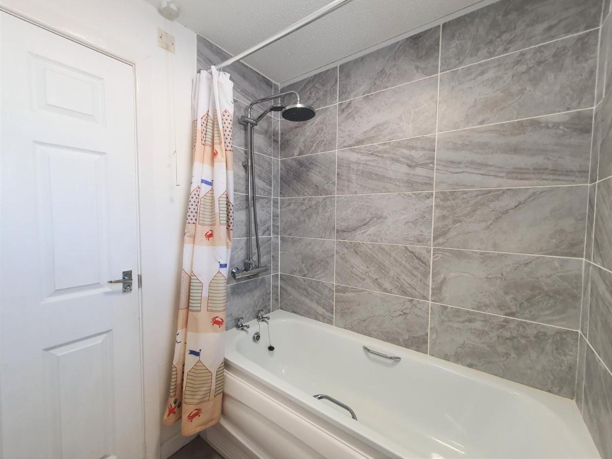 Thesiger Court Apartments - Free Private Parking - By Property Promise Κάρντιφ Εξωτερικό φωτογραφία
